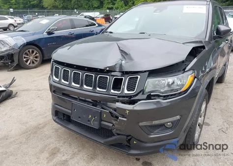 2021 Jeep Compass Latitude 4X4 from USA, damaged, VIN 3C4NJDBB7MT517832